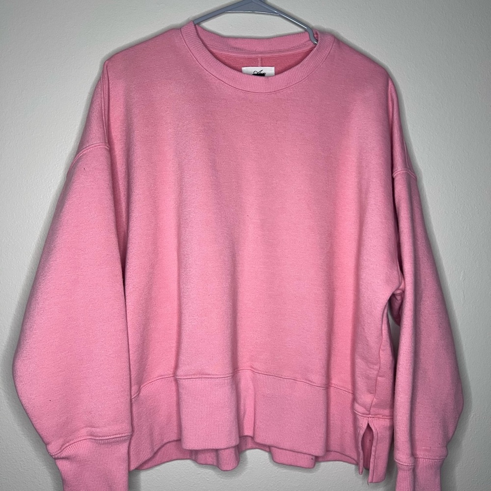 American Eagle Outfitters Coral Pink Crewneck Sweatshirt